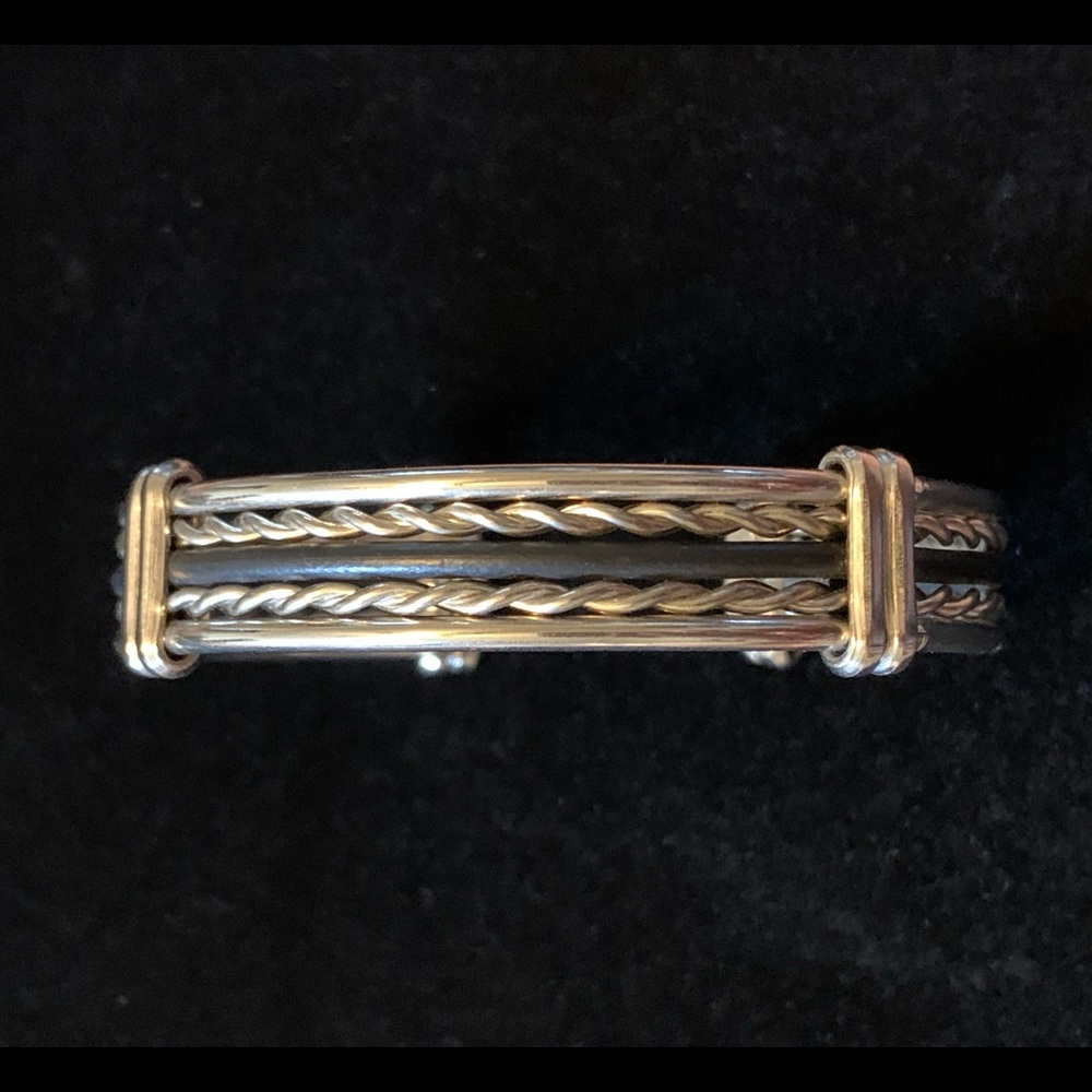 Silver & black leather cuff bracelet - Picture 3 of 3